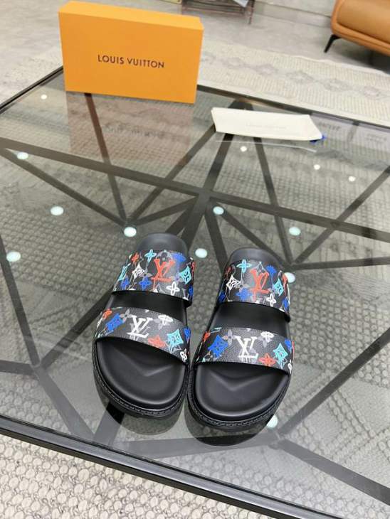 Picture of Louis Vuitton Slippers _SKULVsz38-46jyh0511850